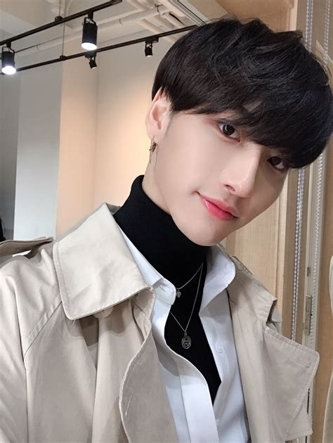 These Photos Are Undeniable Proof That ATEEZ S Seonghwa Has Been Gorgeous Since Pre Debut
