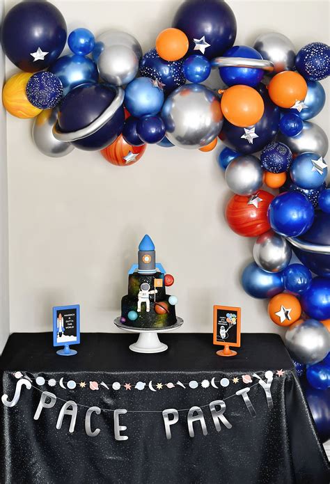 Throw a Space Themed Birthday Party that's Out of This World - Project ...