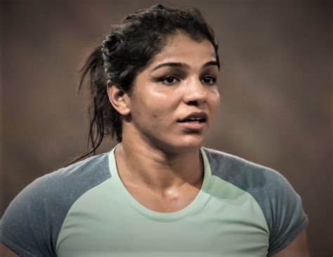 Sakshi Malik Became The First Indian Woman Wrestler To Win A Medal At
