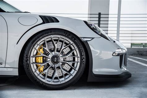 Porsche 911 Gt3 Rs On Vorsteiner Wheels Is A Multi Spoke Fetish Has