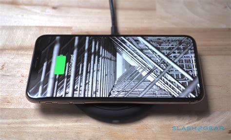 Is Your Iphone Xs Max Charging Right Slashgear