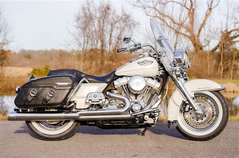 2003 Harley Davidson Flhrci Anv Road King Classic Anniversary White