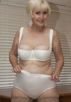 Sexy Older Women Mature Sexy Gorgeous Grannies Dame Helen Mirren Matching Underwear Panty