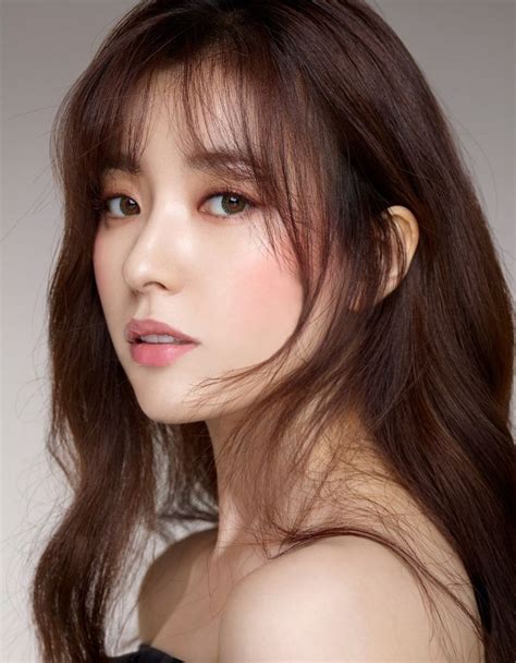 Han Hyo Joo Picture Long Hair With Bangs Asian Hair Bangs