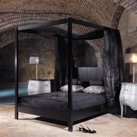 Black Four Poster King Size Bed With Headboard