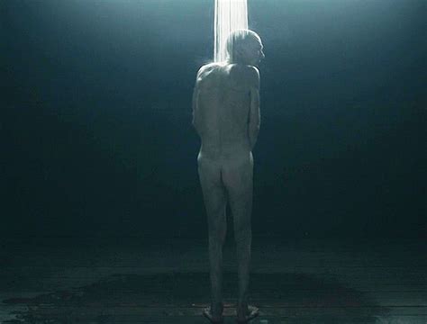 Benedict Cumberbatch Nude Shower Scenes In The Courier Gay Male