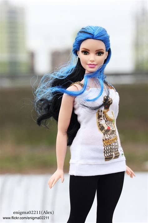Barbie Fashionistas Curvy Barbie Hair Im A Barbie Girl Barbie Life Barbie World Barbie