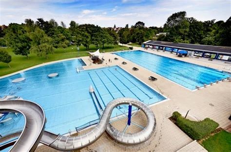 Klicke auf die adresse oder den namen des geschäftes, um zu den details des geschäftes (adresse, öffnungszeiten, webseite und gültige angebote) zu kommen. Freibad wangen stuttgart - Schwimmbad und Saunen