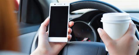 Avoid Deadly Distractions Behind The Wheel Verne Hart Insurance