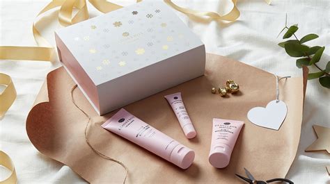 Give The T Of Our New Glossybox Skincare Christmas Ting Set