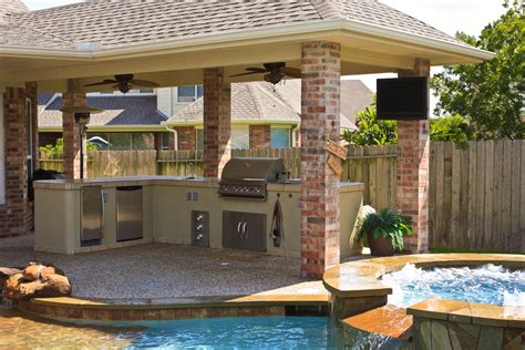 A delicious meal can uplift mood instantly how many times have you dreamed of building an outdoor kitchen in your backyard like that? Patio Covering Designs Patrofi Veloclub Co In Covered ...