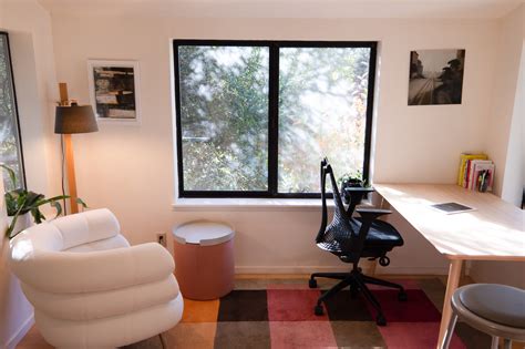 Workspaces on Twitter: "35 / @ariel_n is a designer and writer 🎨 She