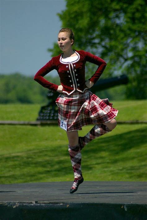 Images Of Scotland Scottish Highland Dance Competition At Fort Malden