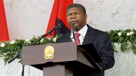 Presidente Angolano Muda Chefias Militares Com 19 Exonerações E 54 Nomeações Observador