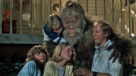Harry And The Hendersons 1987 Backdrops — The Movie Database Tmdb