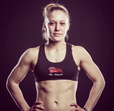 Babes Of Mma Fighter Babe Amber Brown Makes Her Invicta Fc Debut This