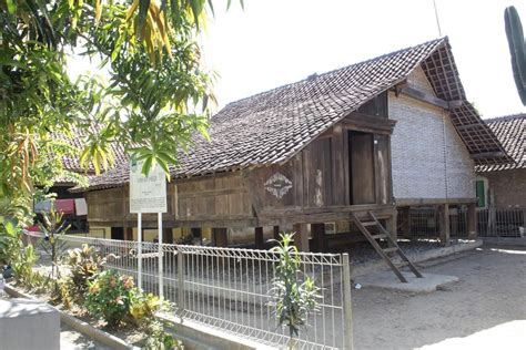 7 rumah adat jawa barat dan ciri khasnya. Rumah Adat Panjalin, Jawa Barat | Arsitektur, Rumah, Bangunan