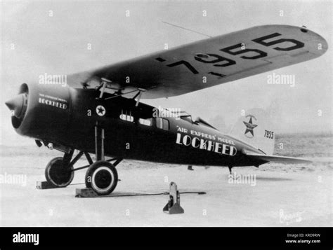 Lockheed Vega Air Express Nasa Gpn 2000 001390 Stock Photo Alamy