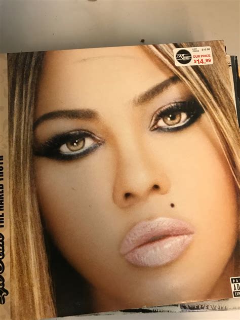 Se Produkter Som Liknar Lil´ Kim The Naked Truth 2x På Tradera