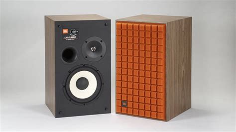 Jbl L82 Classic Bookshelf Speaker Pair — The Audio Co