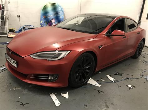 ‪tesla S Vinyl Wrap In 3m Satin Vampire Red At Wrapping Cars West