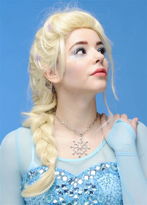 Adult Deluxe Frozen Elsa Style Blonde Wig