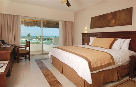 hotel bluebay grand esmeralda desde 124€ playa del carmen