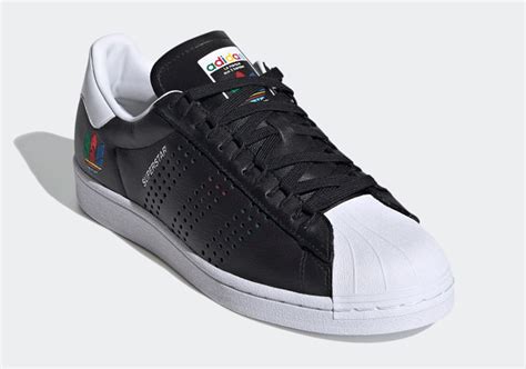 The widest range of adidas products for your favourite sports and sports inspired fashion. adidas Superstar Inclusivity FU9521 FW5387 Release Date - SBD