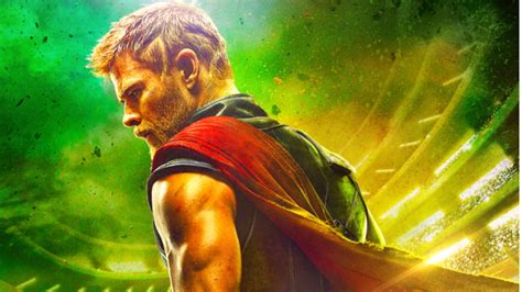 New Infinity War Clip Chris Hemsworth Drops The Hammer Daily Superheroes Your Daily Dose