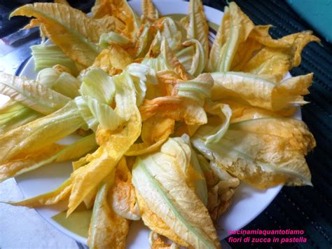 Il nostro suggerimento di friggere pochi fiori alla volta, in la pastella con lievito di birra adatta per realizzare una frittura davvero molto croccante. Cucina mia quanto ti amo: Fiori di zucca in pastella