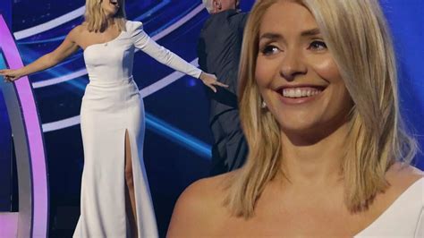 Holly Willoughby S Curves Are Back As She Flaunts Hourglass Figure In Structured Dancing On Ice