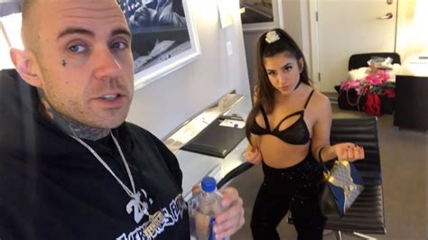 Adam22 And Lena The Plug At The Porn Expo Day 1 Acordes Chordify