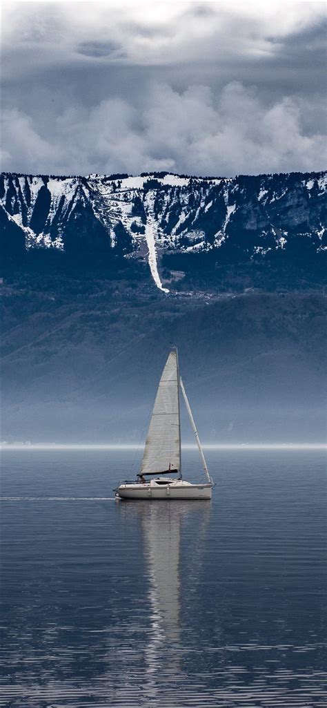 Boat Iphone Wallpapers Top Free Boat Iphone Backgrounds Wallpaperaccess