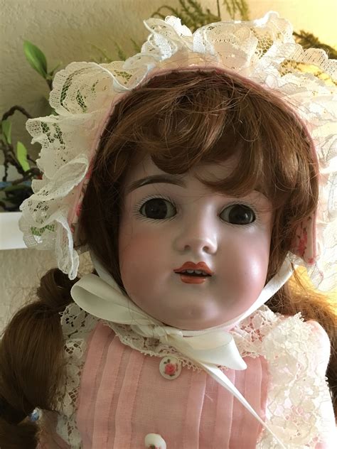 Antique Doll Collectors Weekly