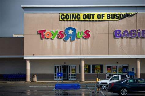 The canadian expansion of the american toys r us began in 1984. Toys 'R' Us cancels bankruptcy auction, plans to revive ...
