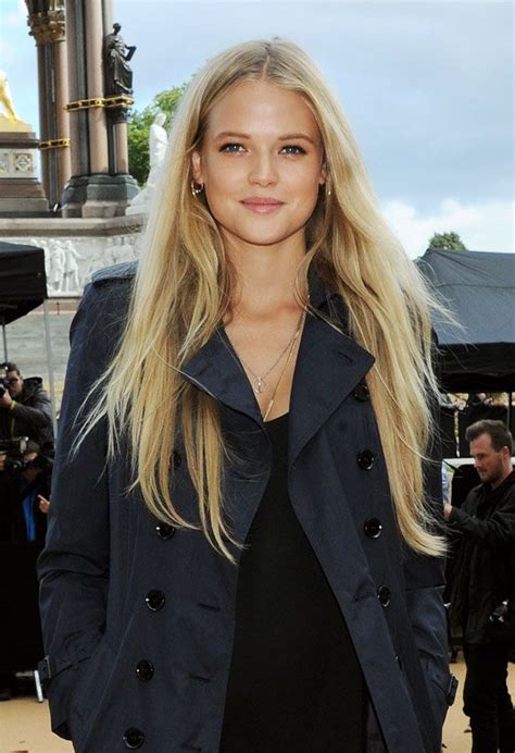 Chic And Simple Hair Looks For Spring Gabriella Wilde Long Hair