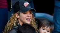 Shakira cuenta cómo es ser mamá mientras graba su disco 11