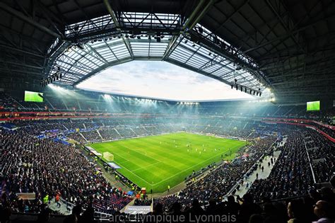 More images for olympique lyon stadium » LYON - Groupama Stadium (59,186) - Page 88 - SkyscraperCity