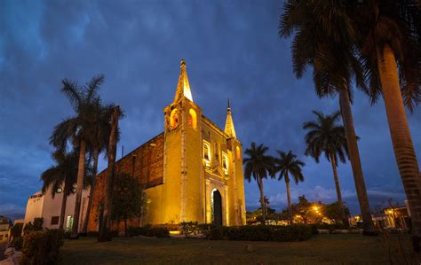 Santa Ana Nocturnal Iglesia De Santa Ana Mérida Yucatán Mario
