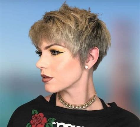 At the same time, it's not a straight up buzz cut so you'll still. 25 Best Short Hairstyles for Women in 2021-2022