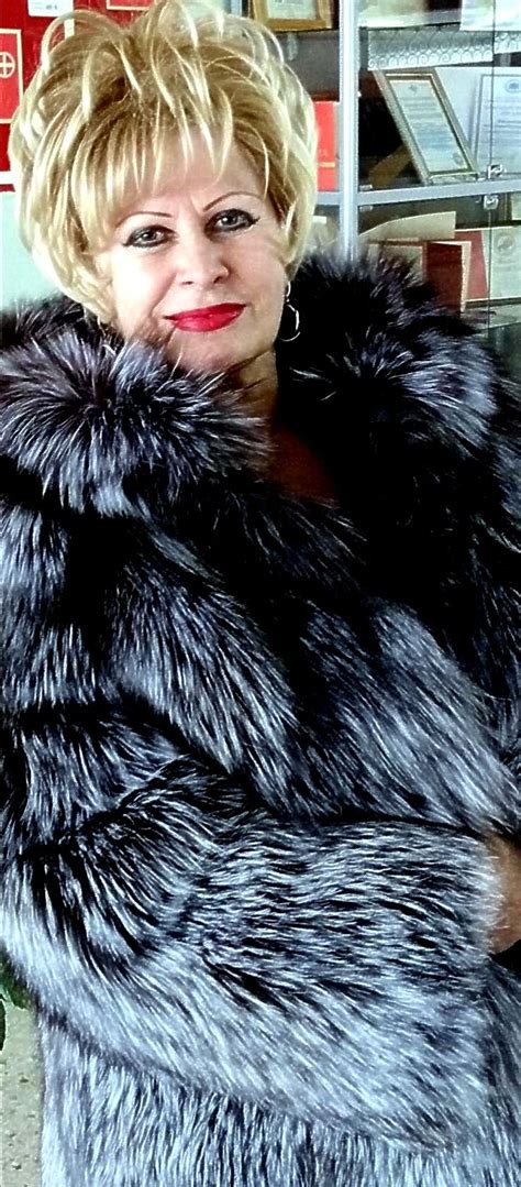 fox fur coat silver fox fur fashion collars lady model hood pins jackets