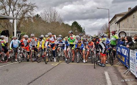 Première Course Cycliste Sur Route De La Saison