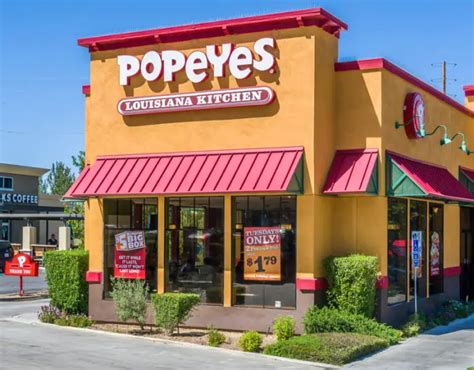 Georgia Woman Crashes Suv Into Popeyes After Order Was Missing Biscuits Headline Reporter