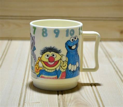 Vintage Plastic Sesame Street Muppets Counting Mug Cup Tumbler Bert