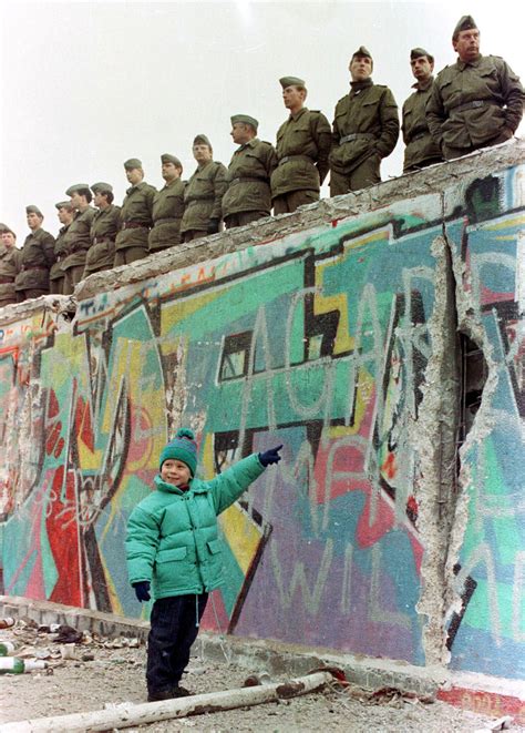 Remembering The Berlin Wall Photos The Big Picture