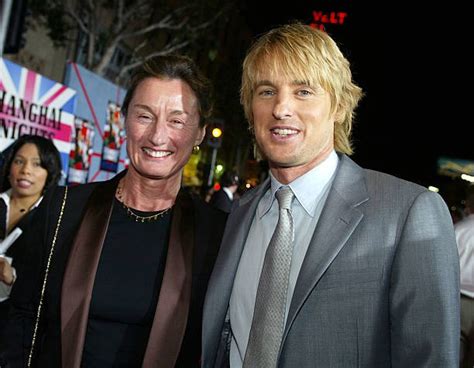 Kidzsearch.com > wiki explore:web images videos games. Wedding Crashers star Owen Wilson and his family