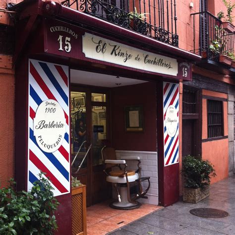 Barberia In Madrid Barber Shop Decor Barbershop Design Barber Shop