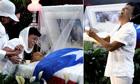 Hector Macho Camacho Mother Wails Over Her Sons Dead Body On