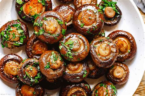 Garlic Mushrooms Recipe How To Cook Mushrooms — Eatwell101