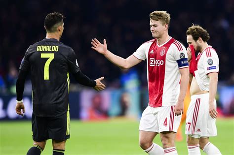 After we scored matthijs was the 1st to say good, again, let's do it again! to the others, like the commentator said de ligt is just 21 but he plays like a 35 years old for how he dominates and read. 'Juventus doet bod van 70 miljoen op Ajacied Matthijs de ...